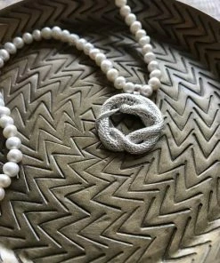 CollardManson Pearl Necklace W/Snake - Silver