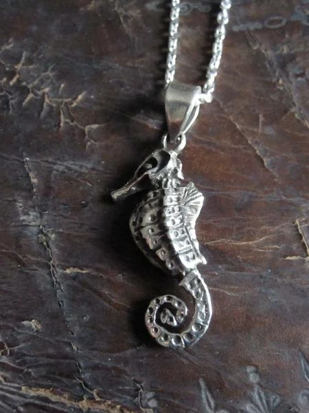 CollardManson Silver Seahorse Necklace 6 CollardManson Silver Seahorse Necklace
