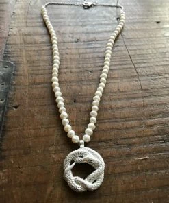 CollardManson Pearl Necklace W/Snake - Silver