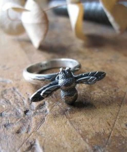 CollardManson Oxidised Silver Bee Ring