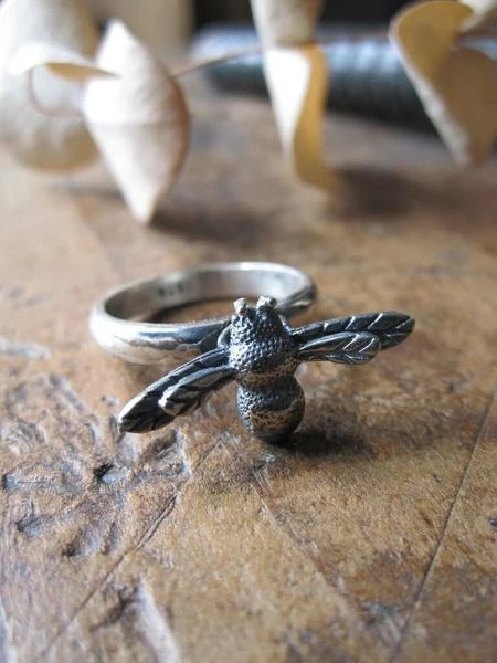 CollardManson Oxidised Silver Bee Ring 3 CollardManson Oxidised Silver Bee Ring