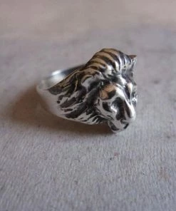 CollardManson Silver Lion Ring